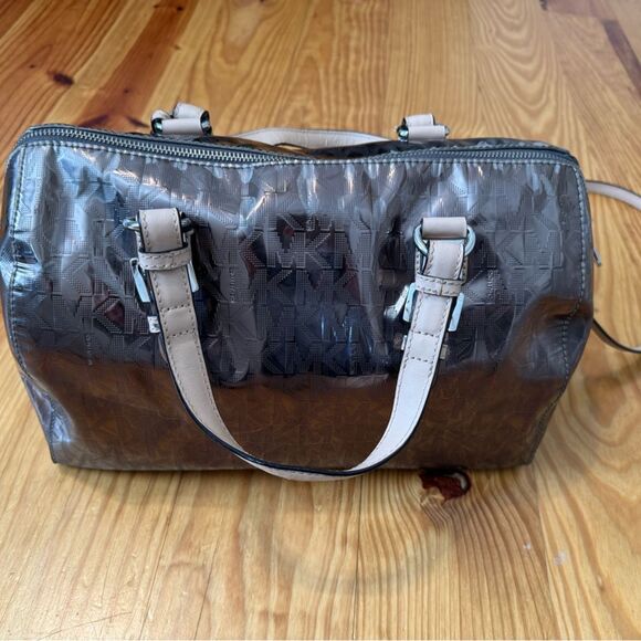 MICHAEL KORS Grayson Metallic Silver Satchel Purse and Matching Wallet - Picture 10 of 16